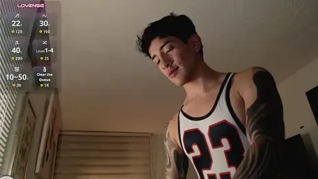 Immagine dello stream di ivaaaan_ su Stripchat
