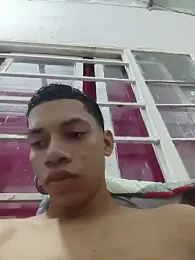 curious_straight_guy anteprima della webcam
