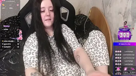 your_8a8y webcam stripchat model stream image