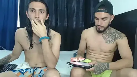 immagine stream di Hot_Sharks_