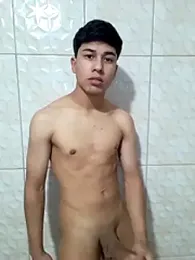 Cris-c5 webcam stripchat model stream image