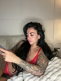 BELLABLACKXUK webcam stripchat model stream image