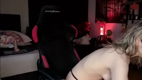 Lisaonthemoon webcam stripchat model stream image