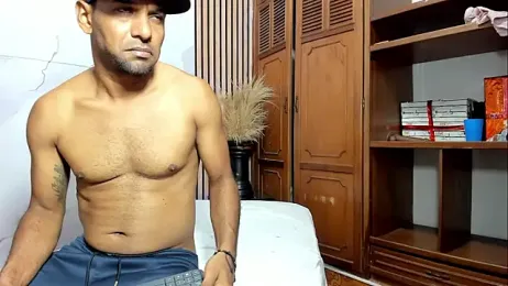 Immagine dello stream di AxelAndMeredy su Stripchat